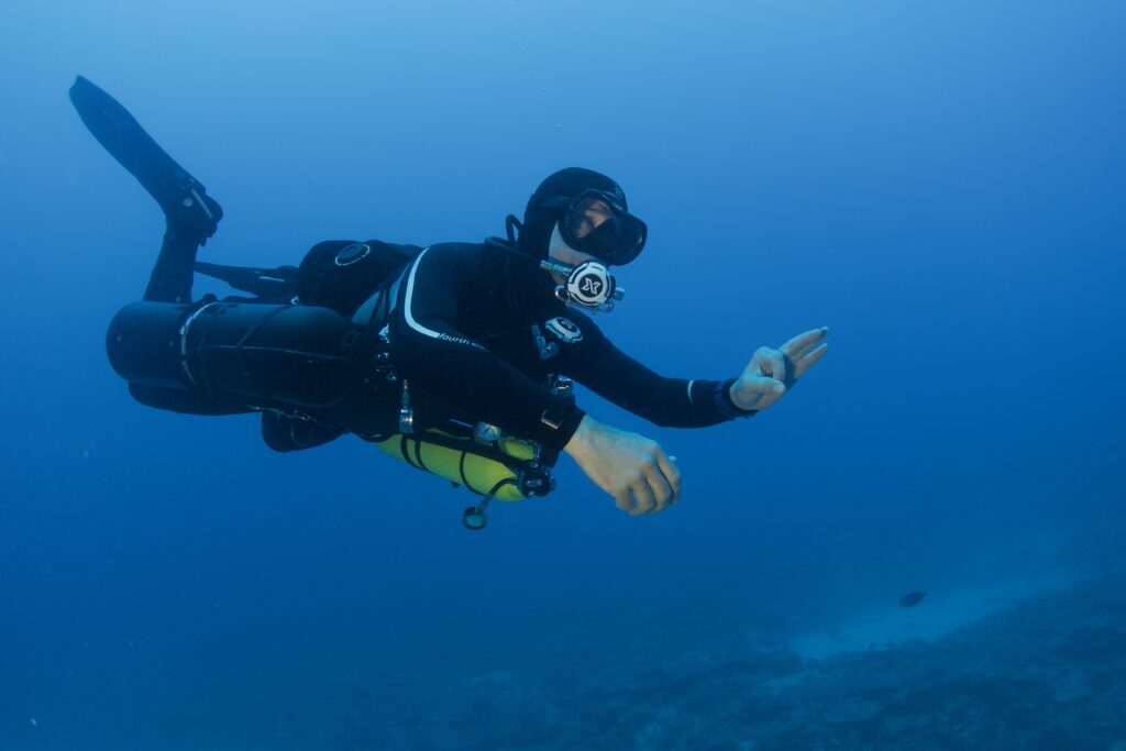 Ben Reymenants teaching a PADI TecRec Course at Crystal Divers Mauritius